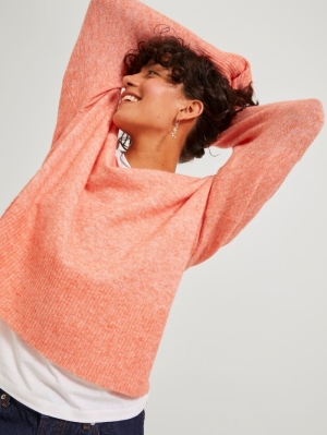 JXLICA DIVERSE V-NECK KNIT PEACH ECHO