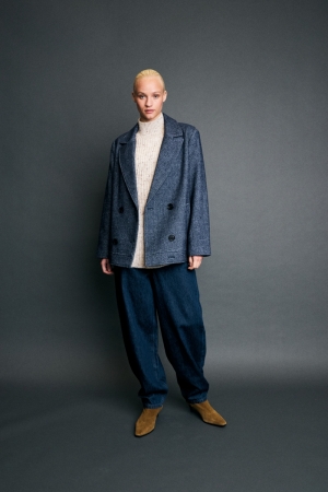 900000209 DENIM