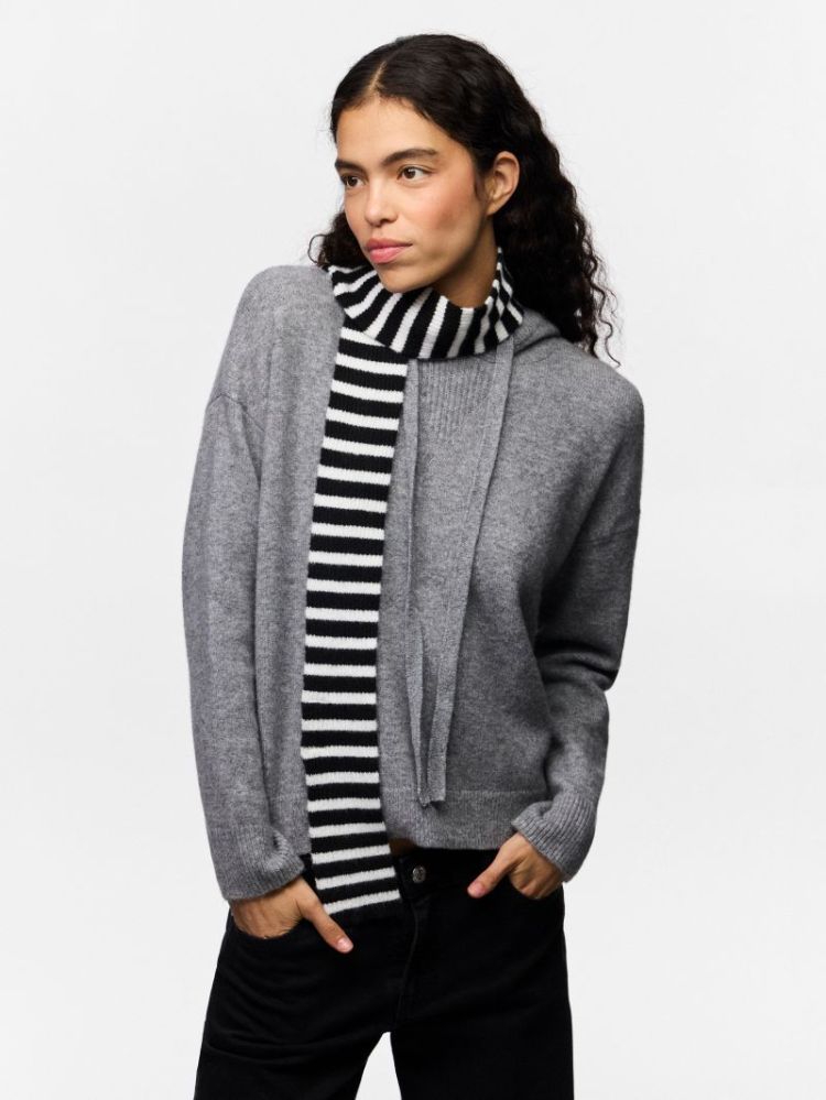PCJAYA LONG NARROW SWARF BLACK BRIGHT WH