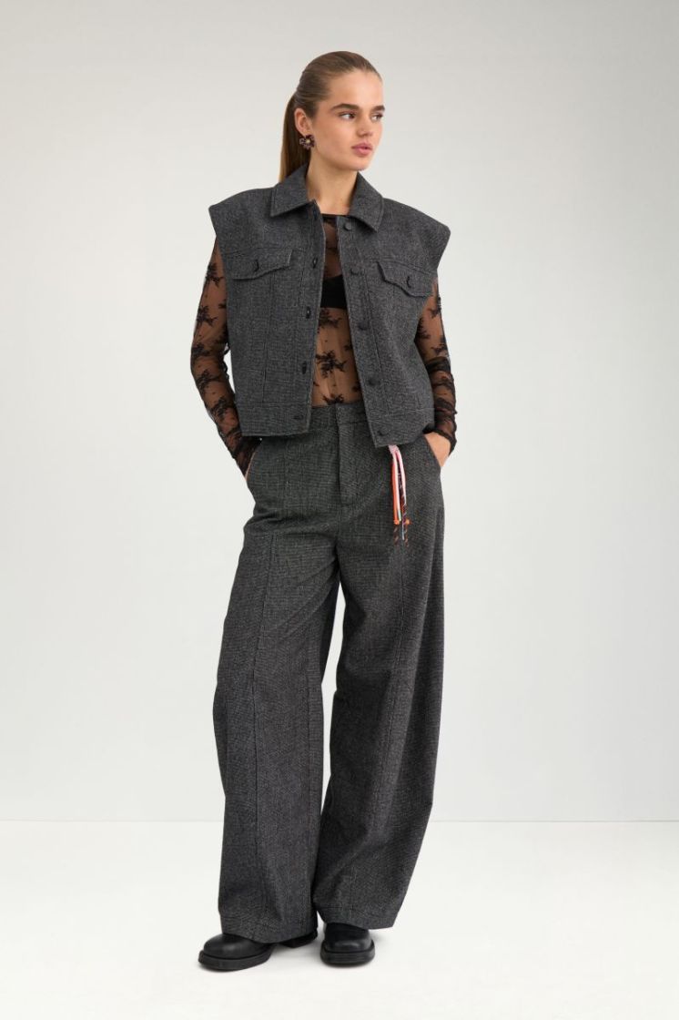 707478 0526 Dark grey