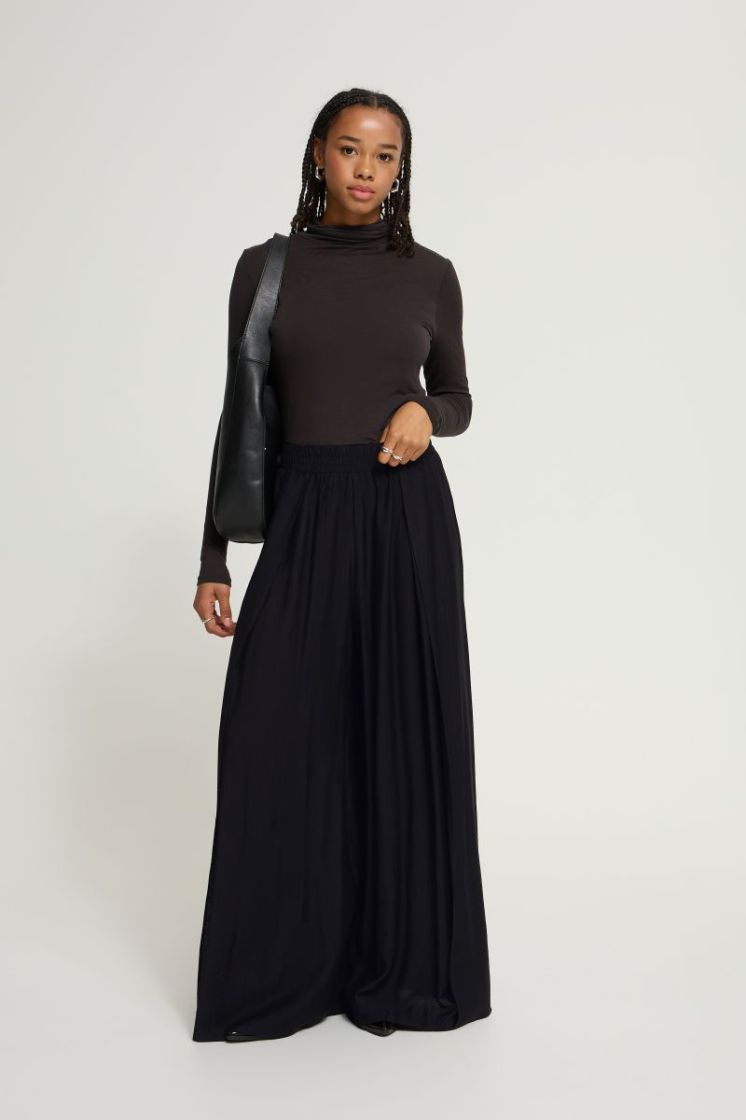  194008 Black