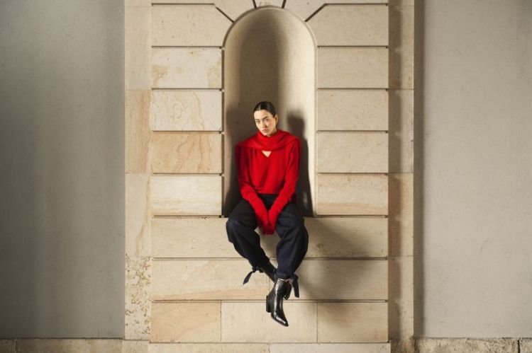 RUTHIE-M RED AURA