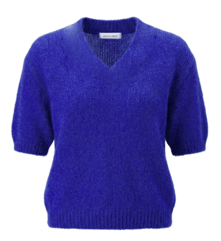  Blue Royal